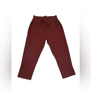 The North Face, elastic waist pants. Size small. Used, great condition.